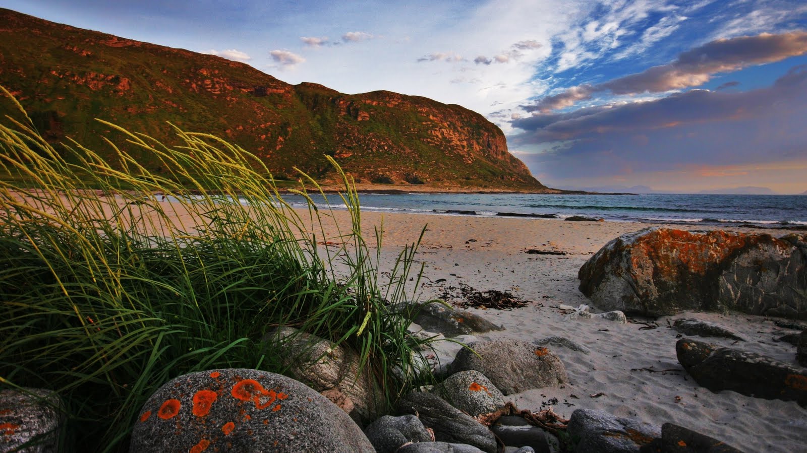 På ØYA i havgapet...: Steintøft landskap i Giske kommune