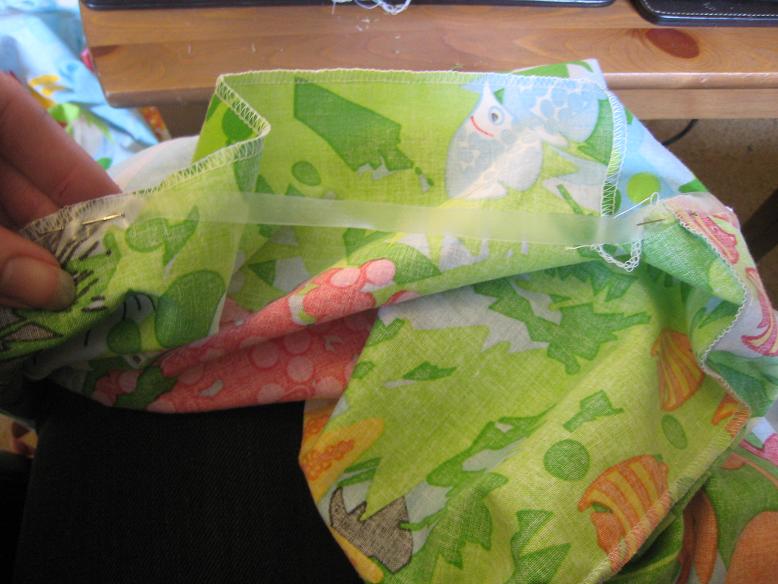 Kitschy Coo Tutorial Fitted sheets with elasticated corners and fitted sheets with elasticated