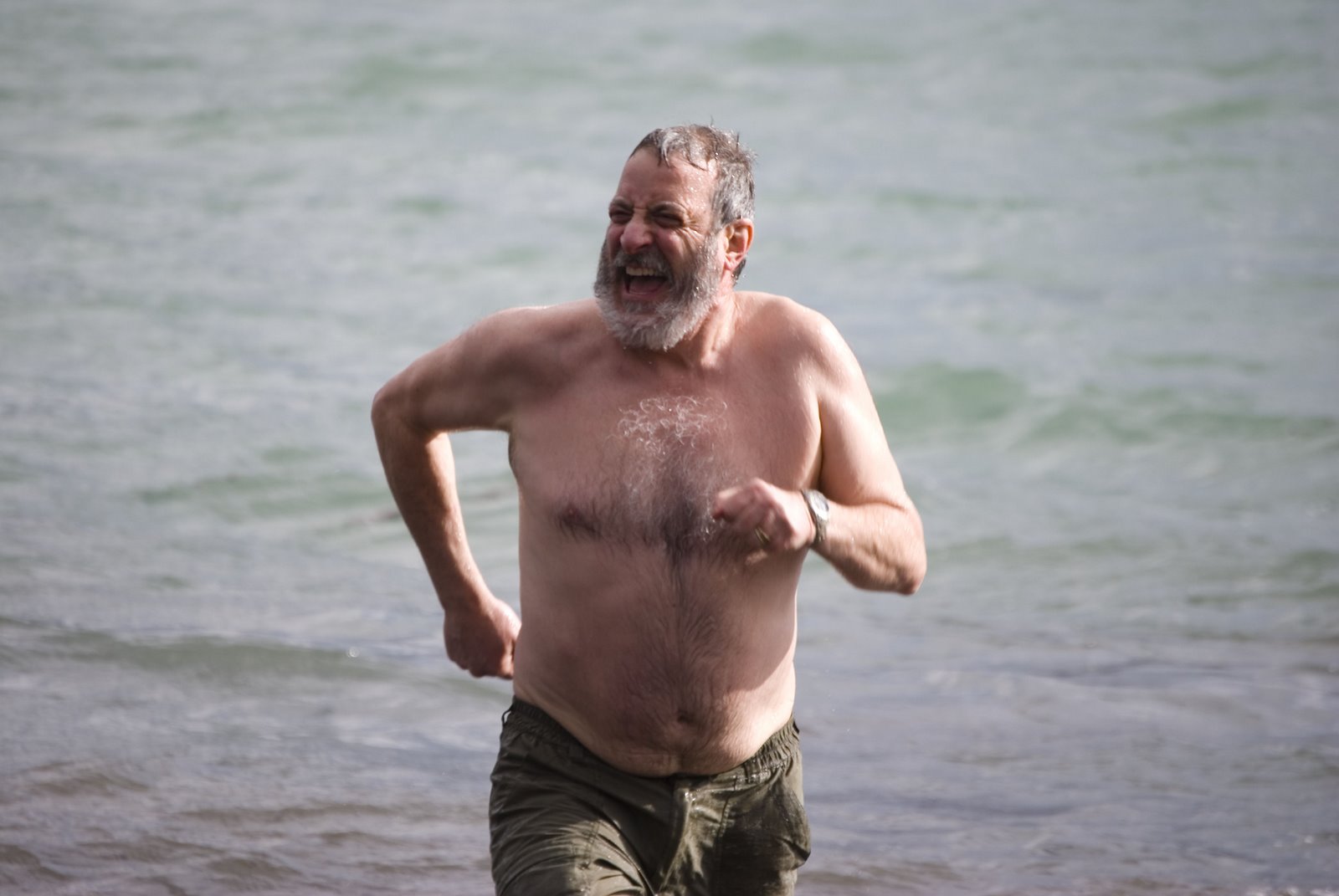 [dan+swims.JPG]