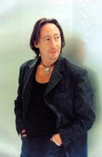 JULIAN LENNON