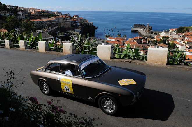 " Pharma São Pedro Classic Team " - Um Team Alfista - Alfa Romeo 2000 GTV