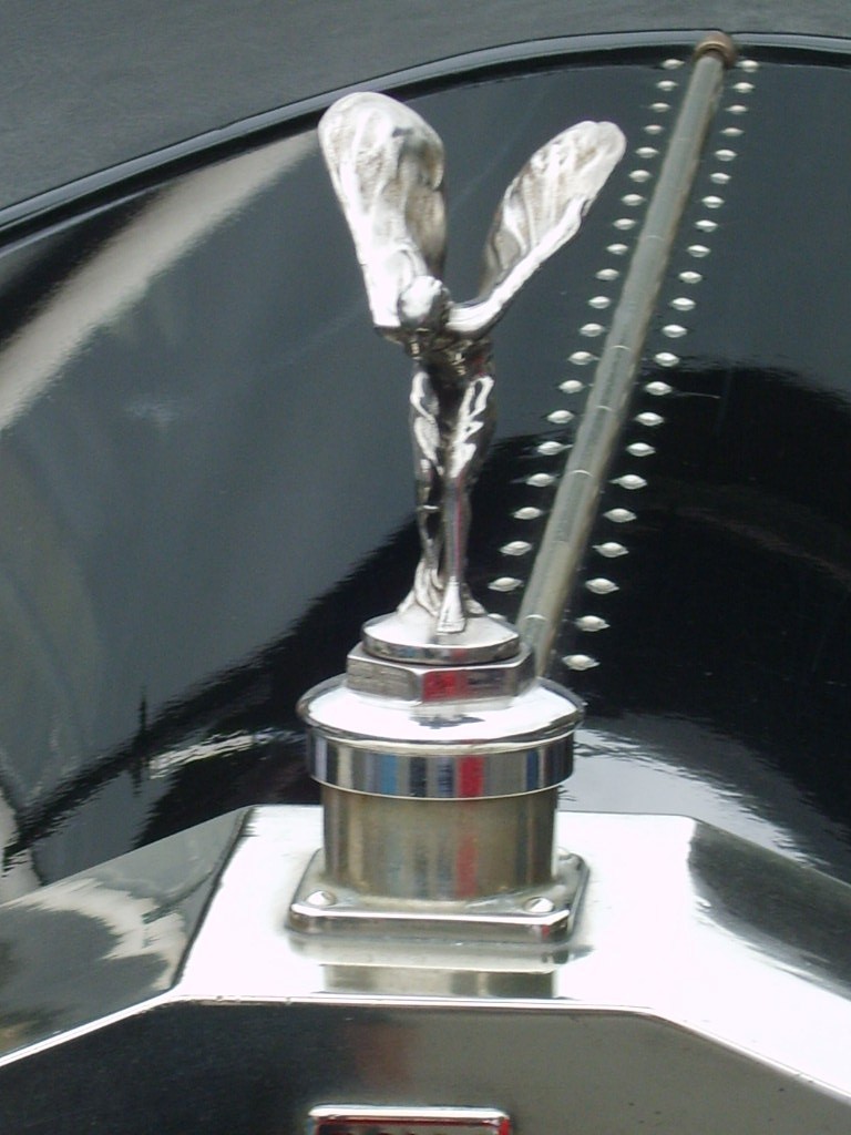 [S8001907.jpg]