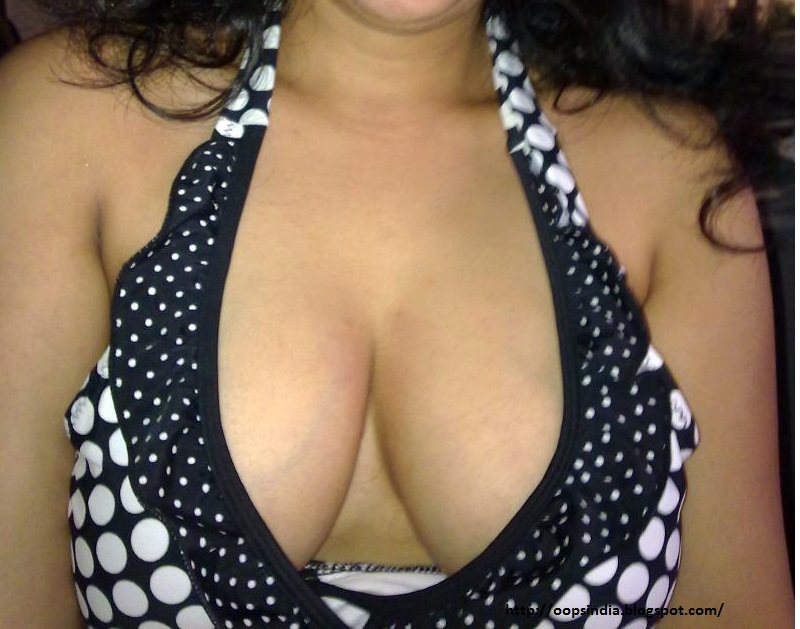 free nude indian gujrati girl pics naked girls having sex and sucking boobs