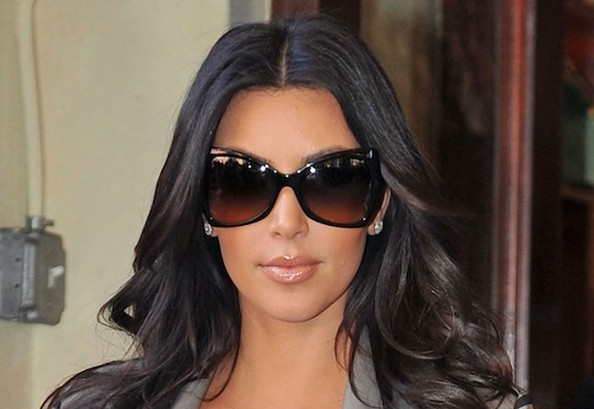 Kim Kardashian Hairstyles Pictures, Long Hairstyle 2011, Hairstyle 2011, New Long Hairstyle 2011, Celebrity Long Hairstyles 2094