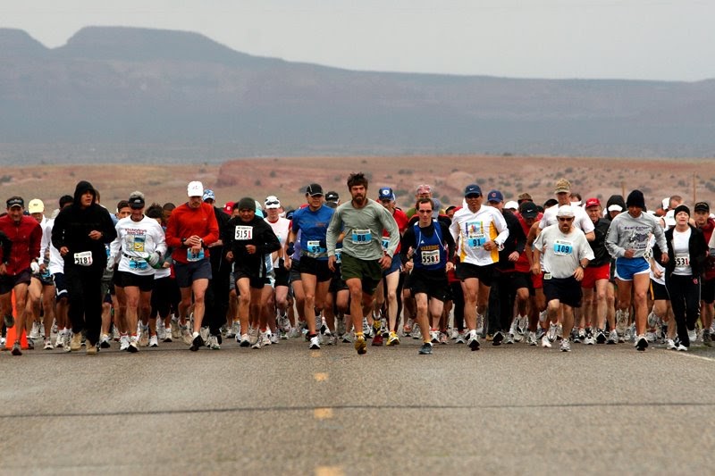 Fotógrafo de noticias Shiprock Marathon