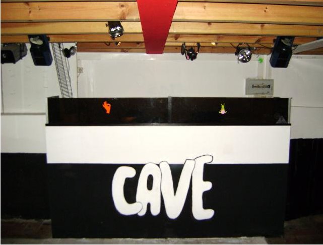 [cabine+dj.bmp]