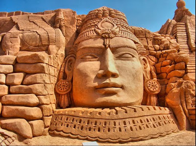 Unique Sand Sculptures  Around The World