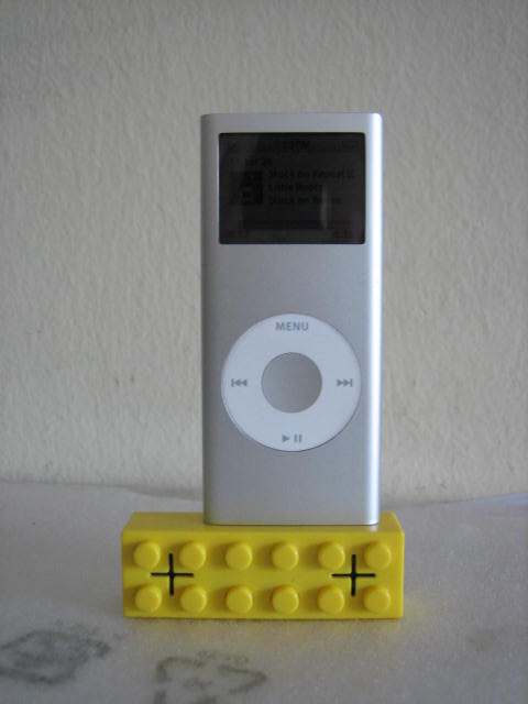 [taiwan++IPOD+stuff.JPG]