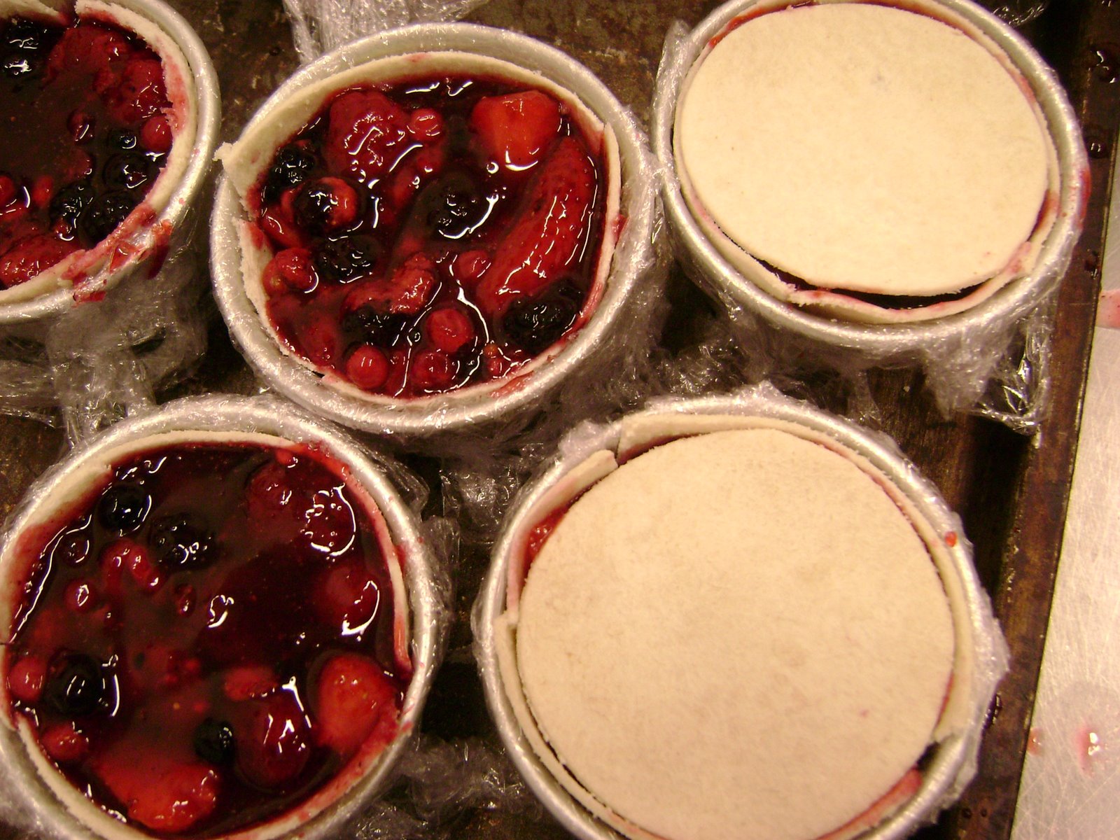 [Summer+pudding+half+made.JPG]