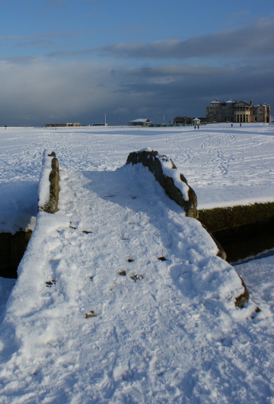 [January+9th+Photograph+Swilken+Bridge+Scotland+03.jpg]