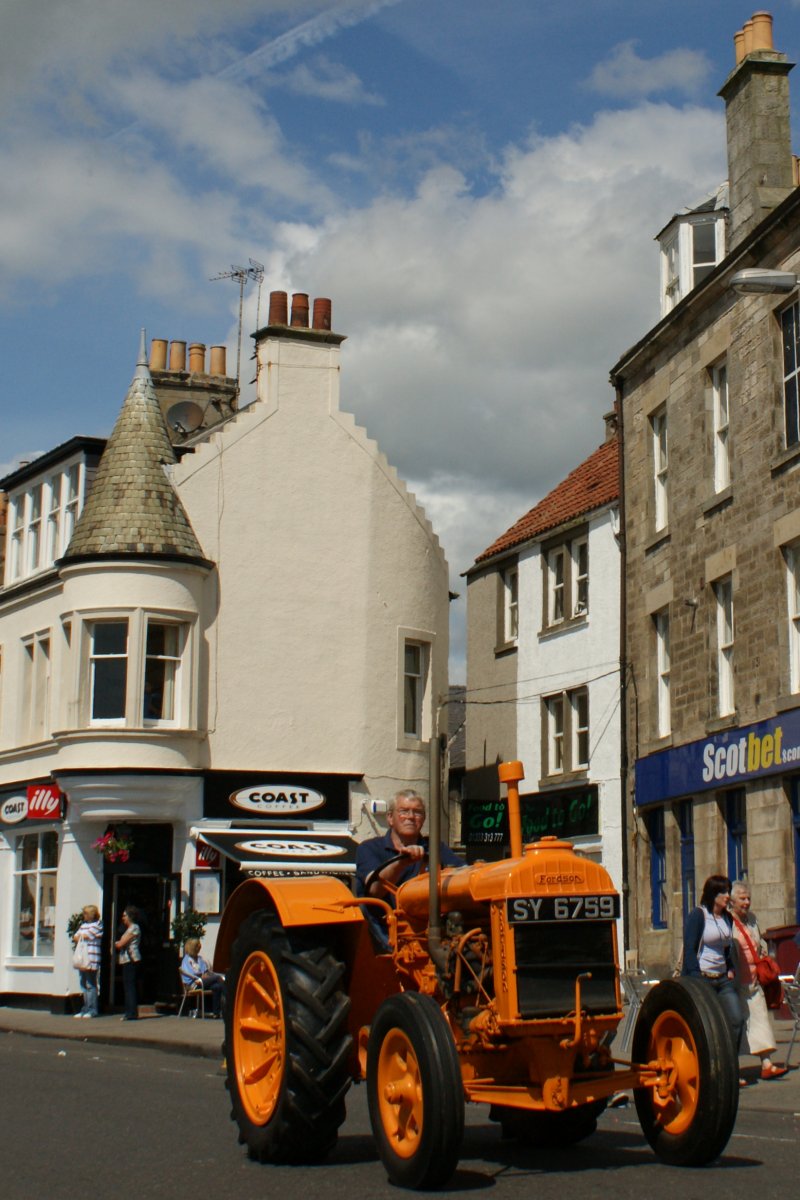 [Photograph+Tractor+Parade+Lifeboat+Gala+Day+Scotland.jpg]