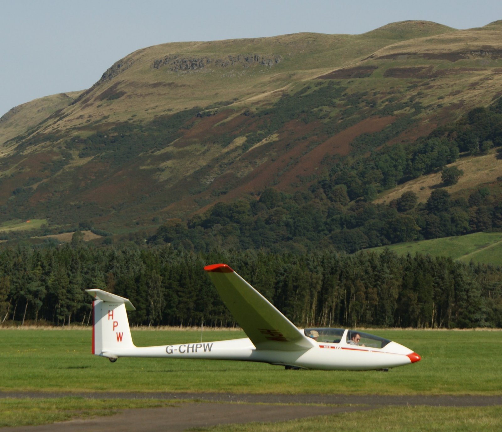 [Photograph+Glider+Portmoak+Scotland+04.jpg]