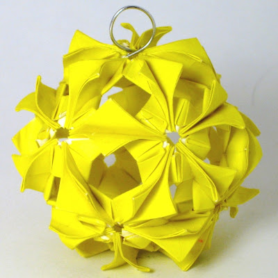 Post a pic of something YELLOW. - Page 4 Yellow+arabesque+petit+ornament+paperaffection.etsy