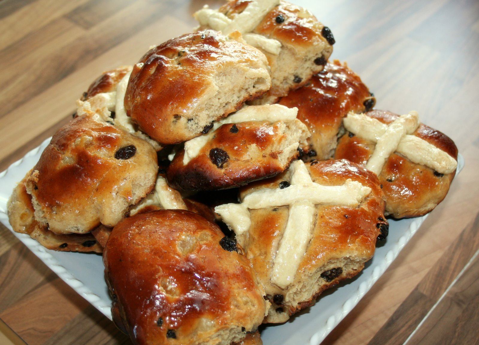 [hot+cross+buns.jpg]