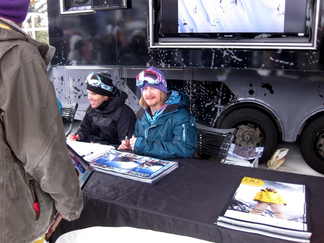 [Eiki+signing+at+X+Games.jpg]