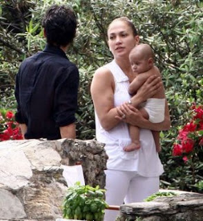 Jennifer Lopez and Marc Anthony with their twins