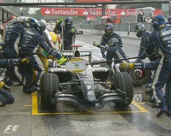 [Rosberg+incidente+pit+stop+Monza+2008.jpg]