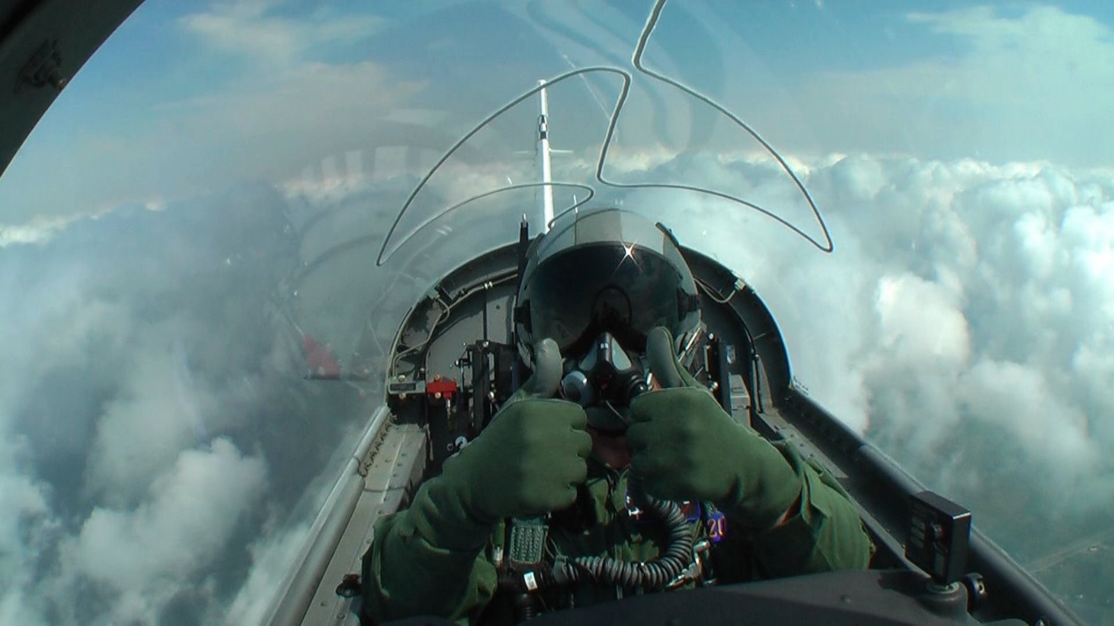 [Tupper+T-6A+01.jpg]