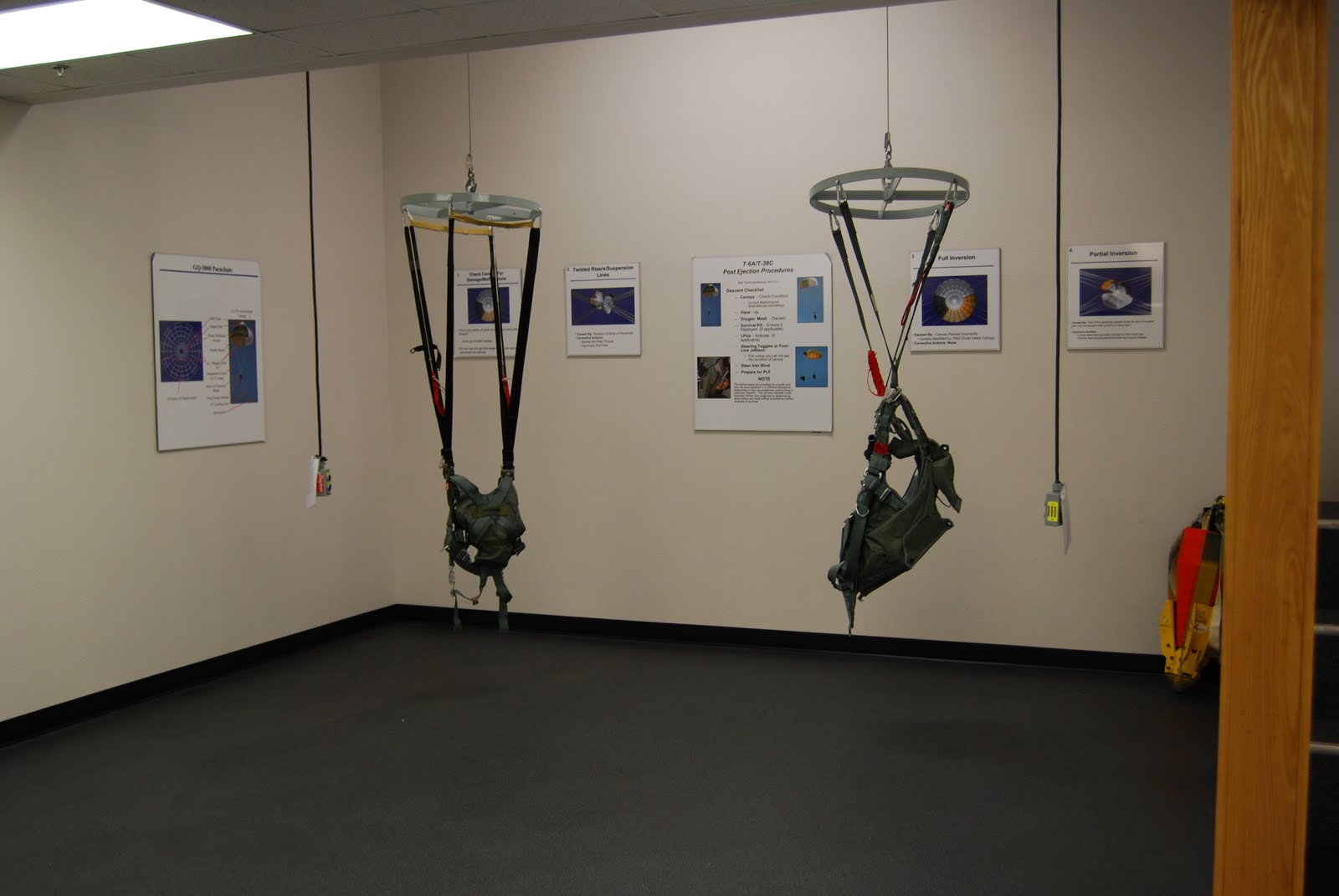 [2009-05-13a+001.jpg]
