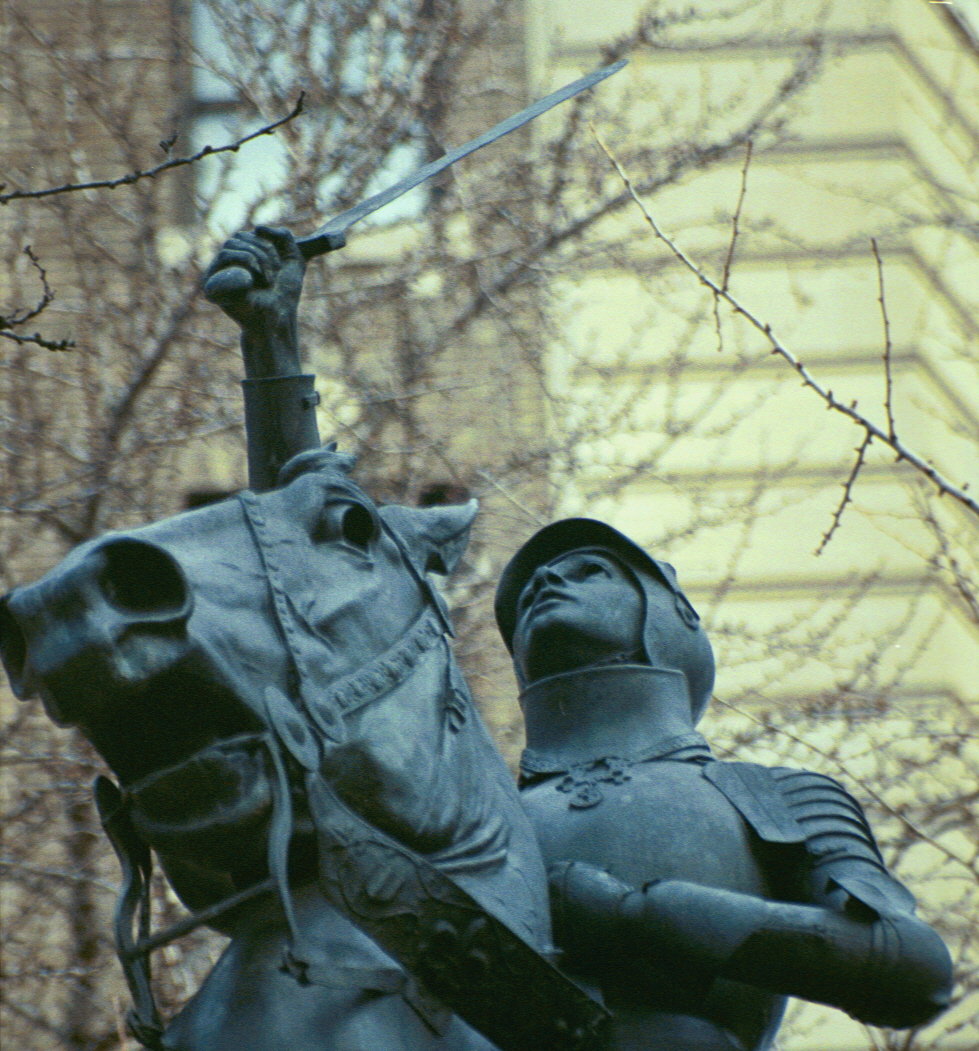 [44Joan+tele0101.JPG]