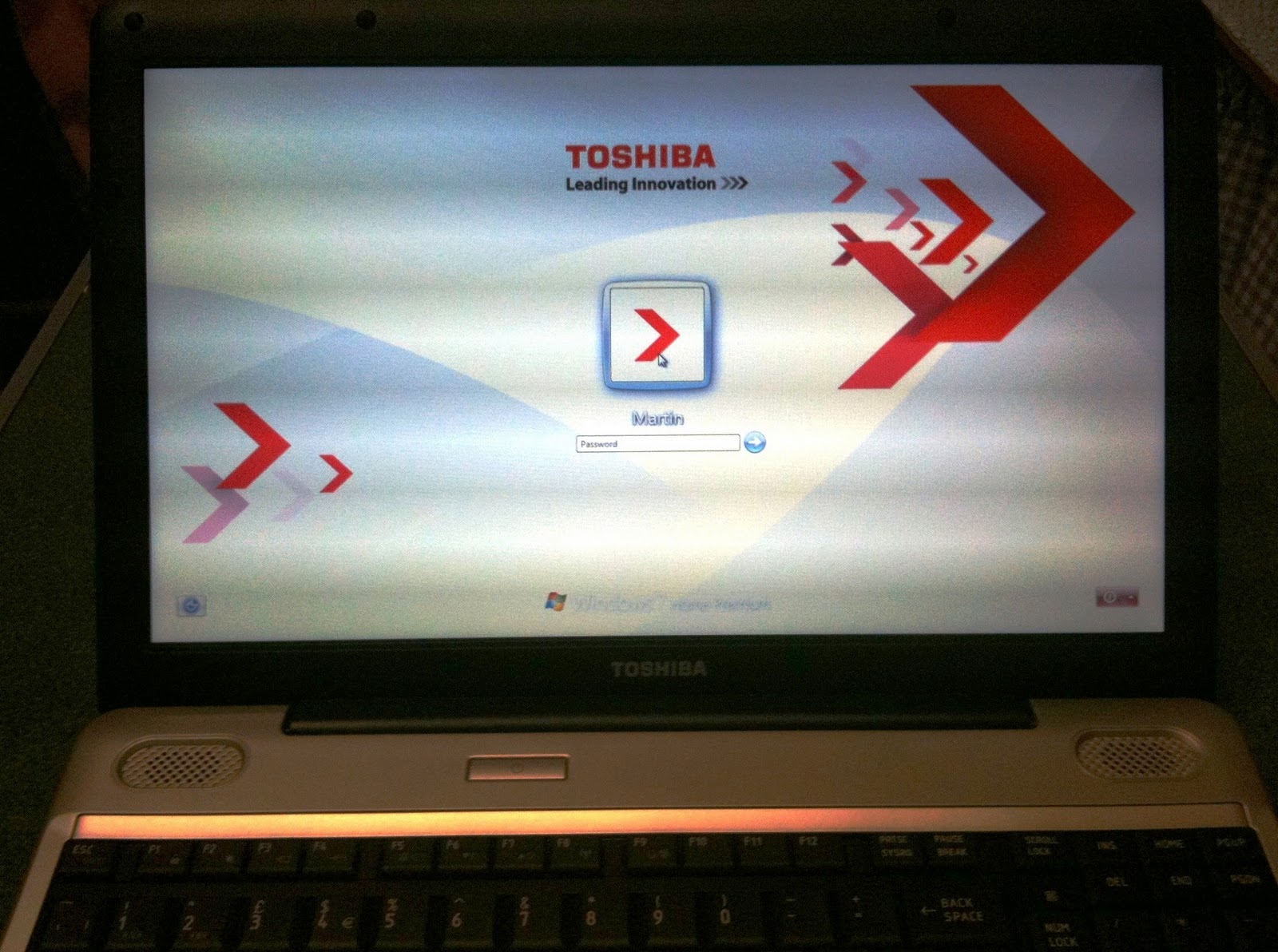 Screen repair, Laptop lcd, Laptop Screen Replacement Toshiba Satellite