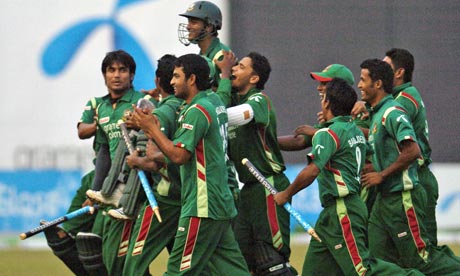 இங்கிலாந்துக்கு அதிர்ச்சி அளித்தது வங்கதேசம் Bangladesh-cricket-winning+moments