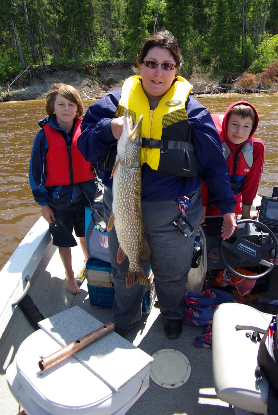 [Lynn+Myrowich+36+inch+Northern+Pakwash+Lake.JPG]