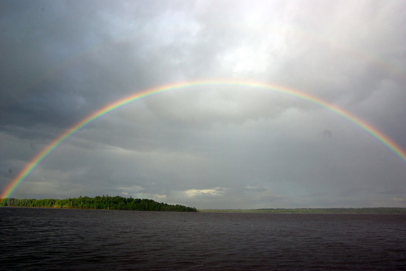 [IMGP+RainbowOnPakwashAug4605.jpg]