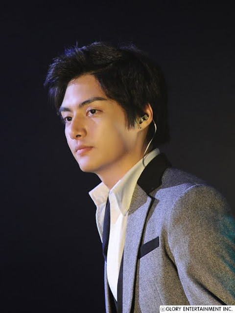 kim joon t max christmas live talk all about korea kim joon t max christmas live talk all about korea