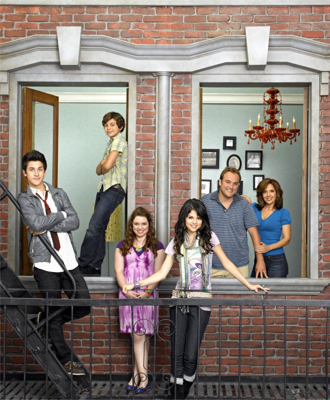 wizards of waverly place cast. Wizards of Waverly Place will