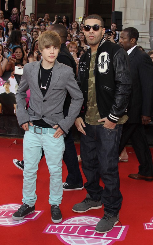 TeenCelebBuzz: Justin Bieber: 2010 Much Music Video Awards