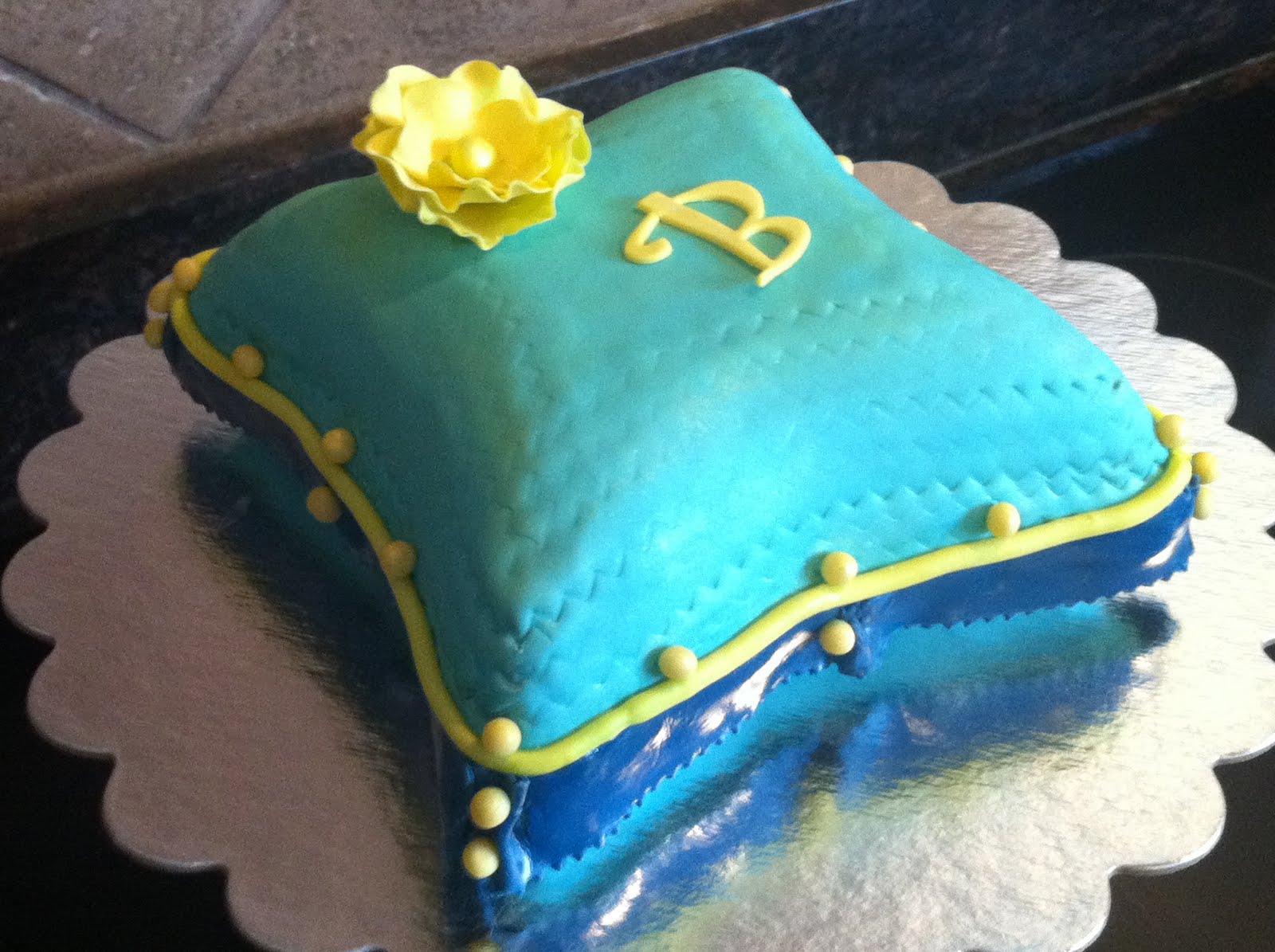 More Pillow Cakes My Sweet Zepol