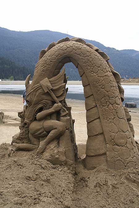 [sand-sculptures-037.jpg]