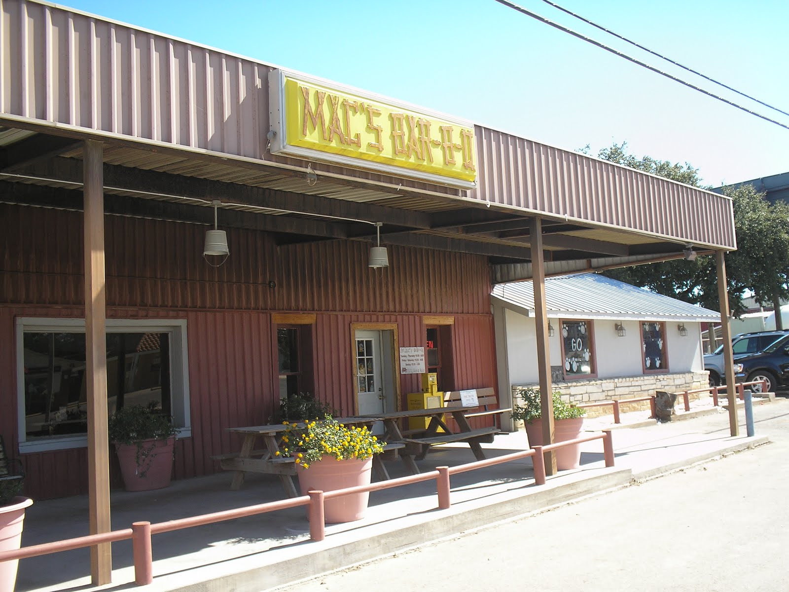 Man Up Tales of Texas BBQ™ Sunday, October 18, 2009 Mac's Barbeque