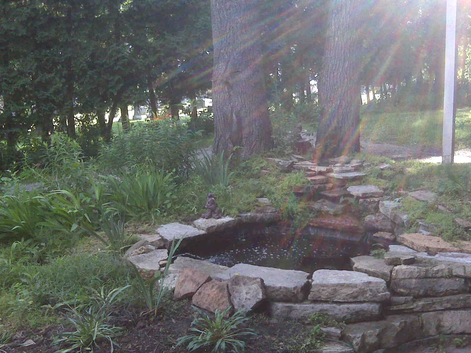 [Casto's-front+of+fountain]