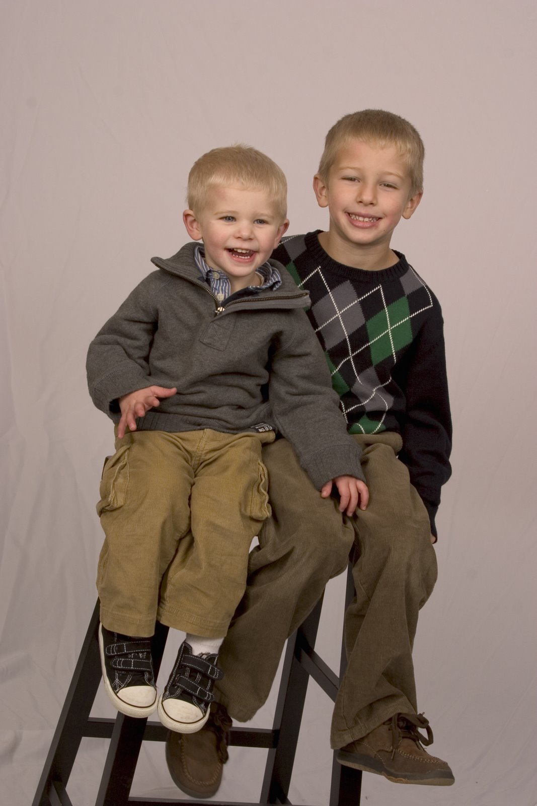 [101_0132chg+eyes.jpg]