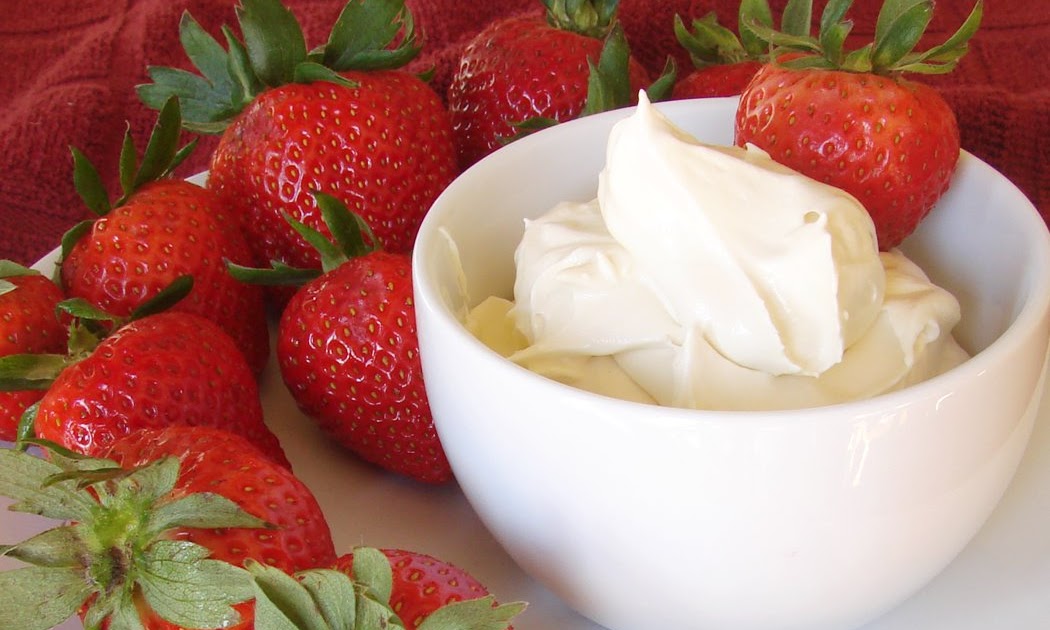 Cocoa and Cheese Kahlua Fruit Dip