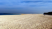 Jumeirah BeachDubai Beaches are very clean .unnaturally so i feel .