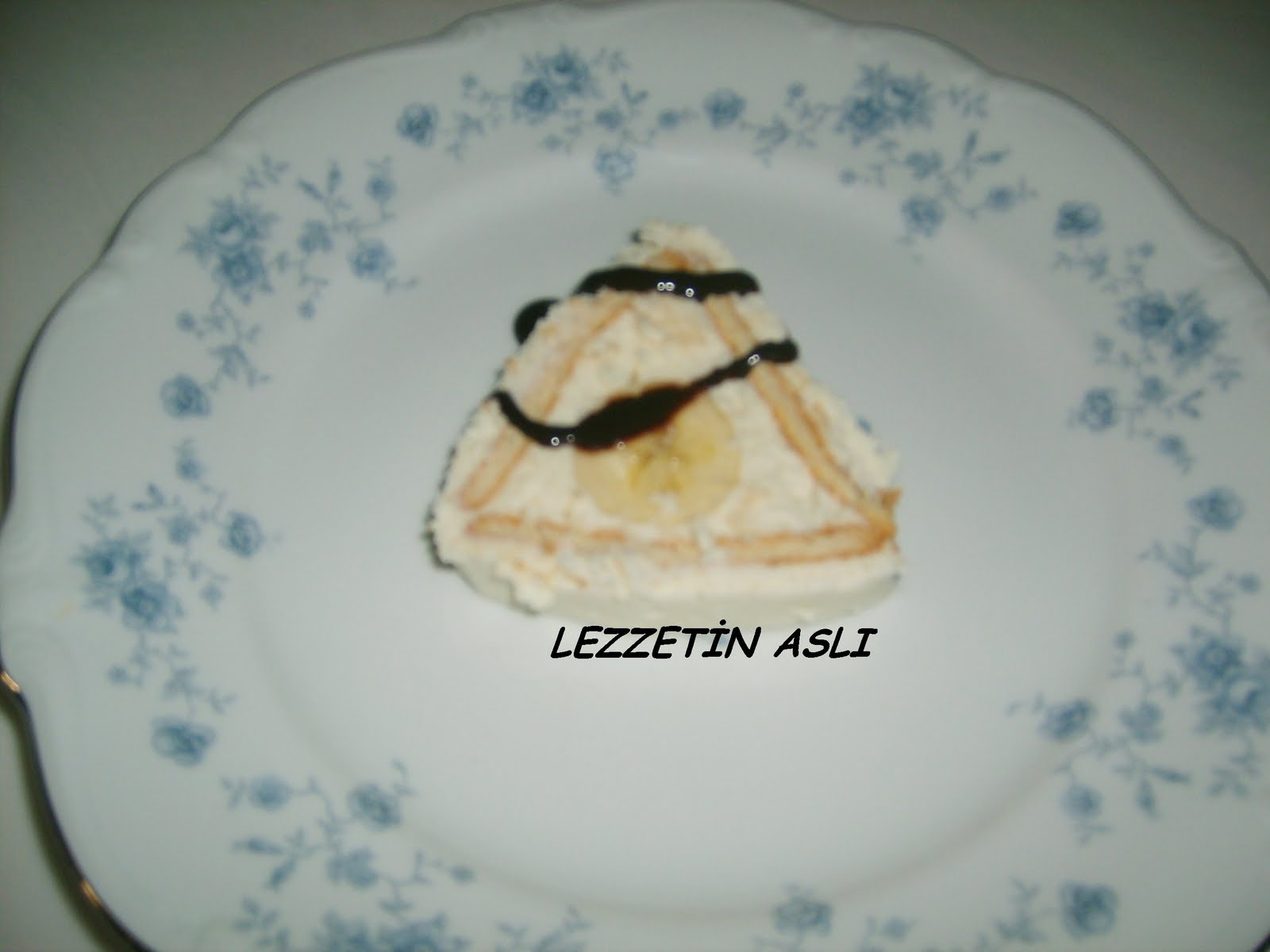 lezzetin aslı Lorlu Piramit Pasta