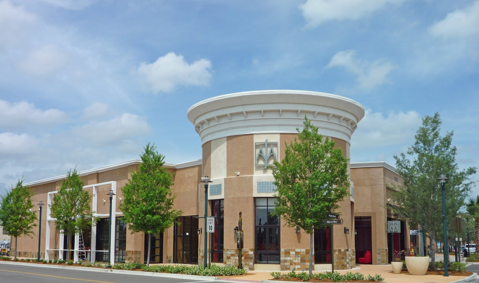 does wiregrass wesley chapel fl have july 4th fireworks