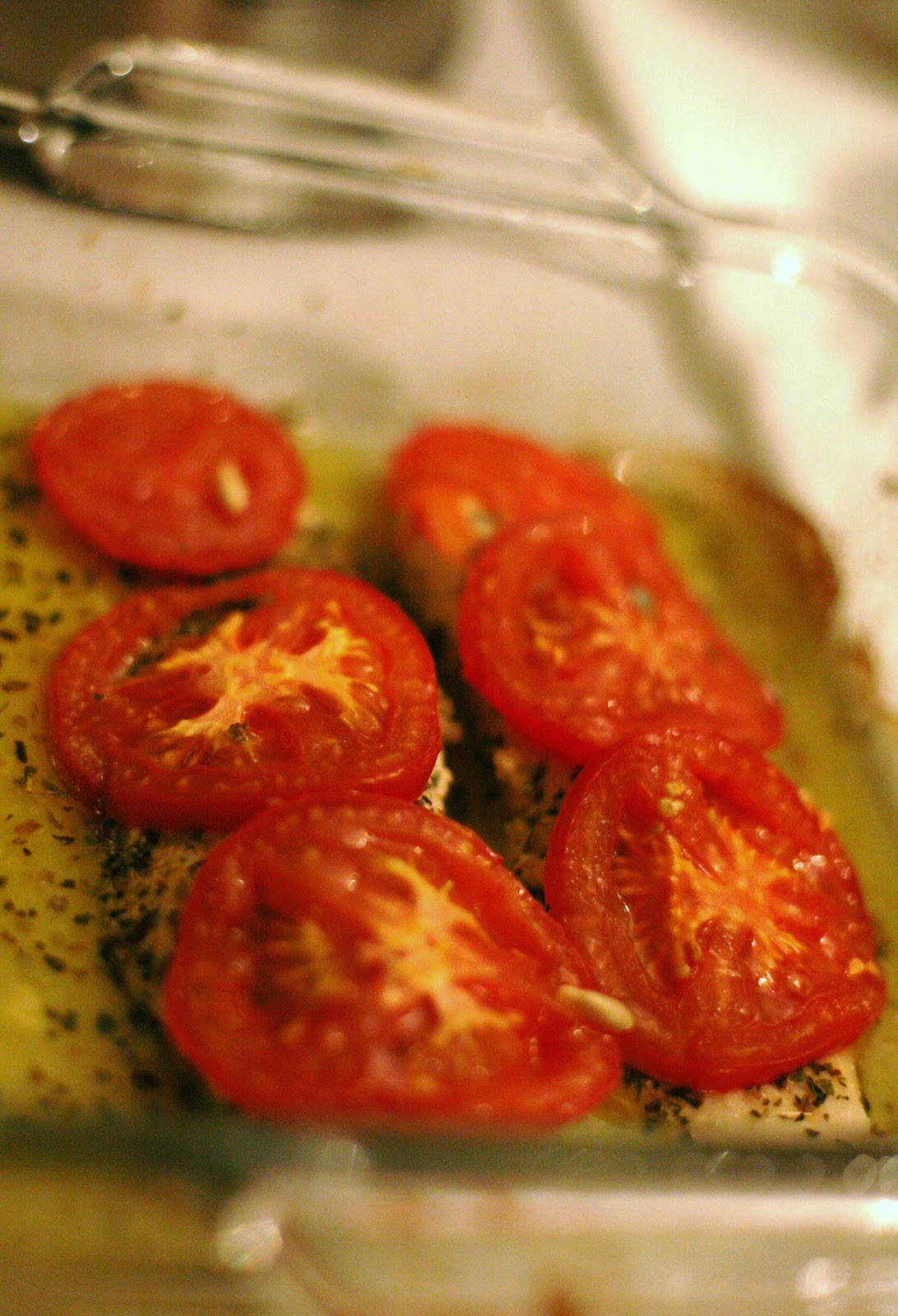 That's Damn Good!: Baked Tilapia with Tomato and Basil