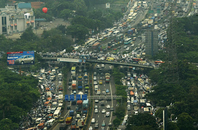 Inilah Ibu Kota Negara Indonesia DKI Jakarta (Kota Jakarta) yang selalu sibuk dengan kemacetan dan kesemrawutan