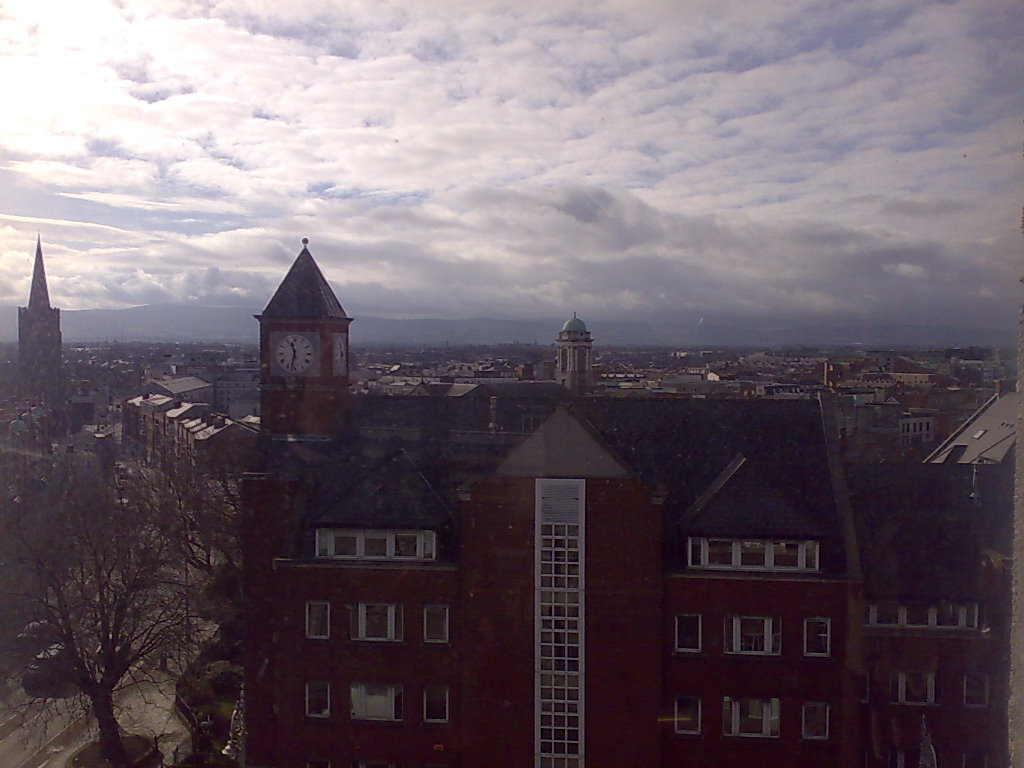 [150220101483-766375.jpg]