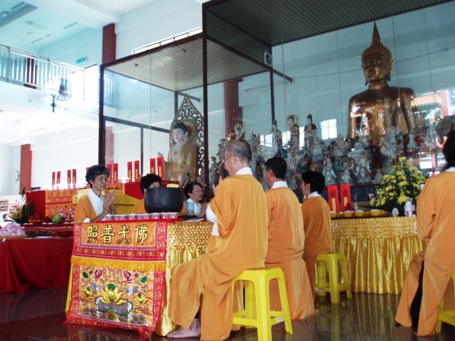 [08qifu9.JPG]