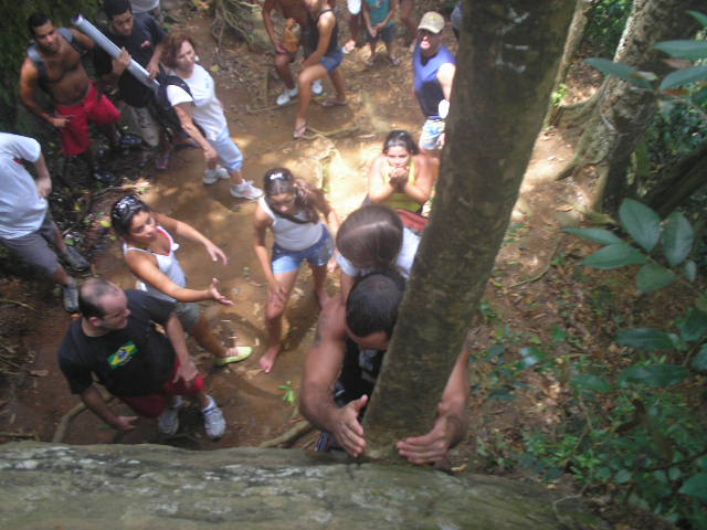 Caminhada a Cachoeira dos Macacos