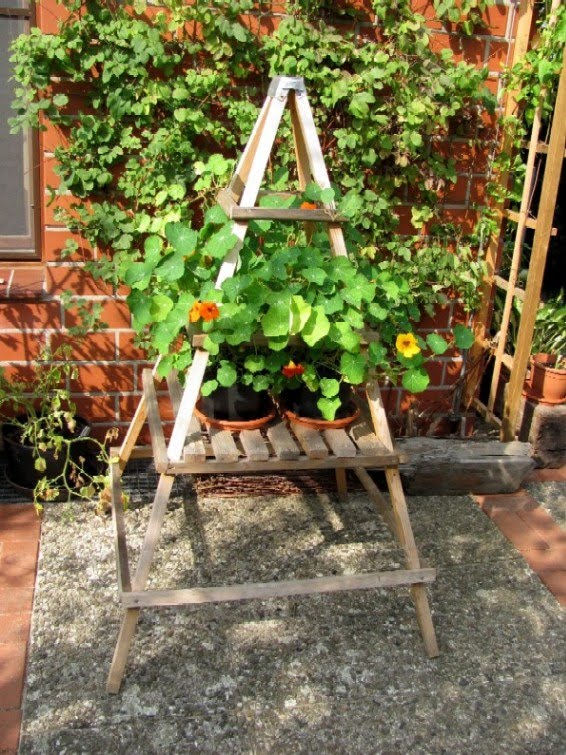 Garten Anders Selbstgebauter Blumenstander Fur Den Garten In Form