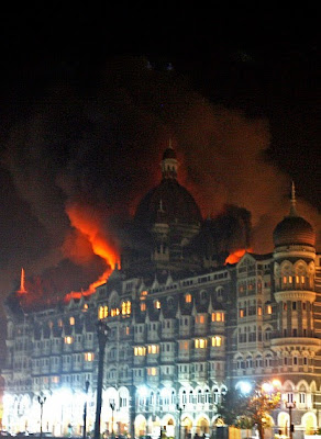 taj hotel burning