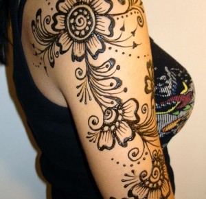 upper arm Mehndi patterns bridal