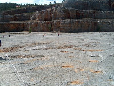 Walking around the quarry that has the dinosaur footprints, about 10km south of Fátima