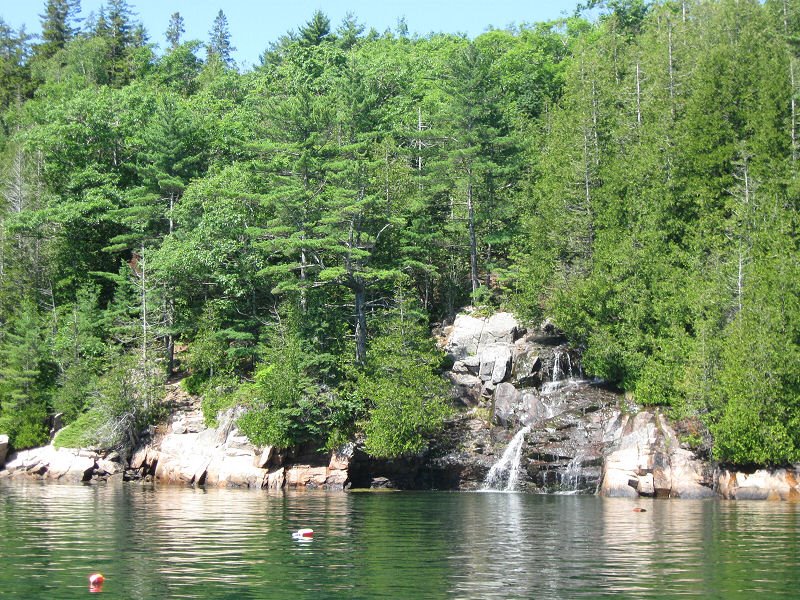 [SomesSound-Waterfall.jpg]